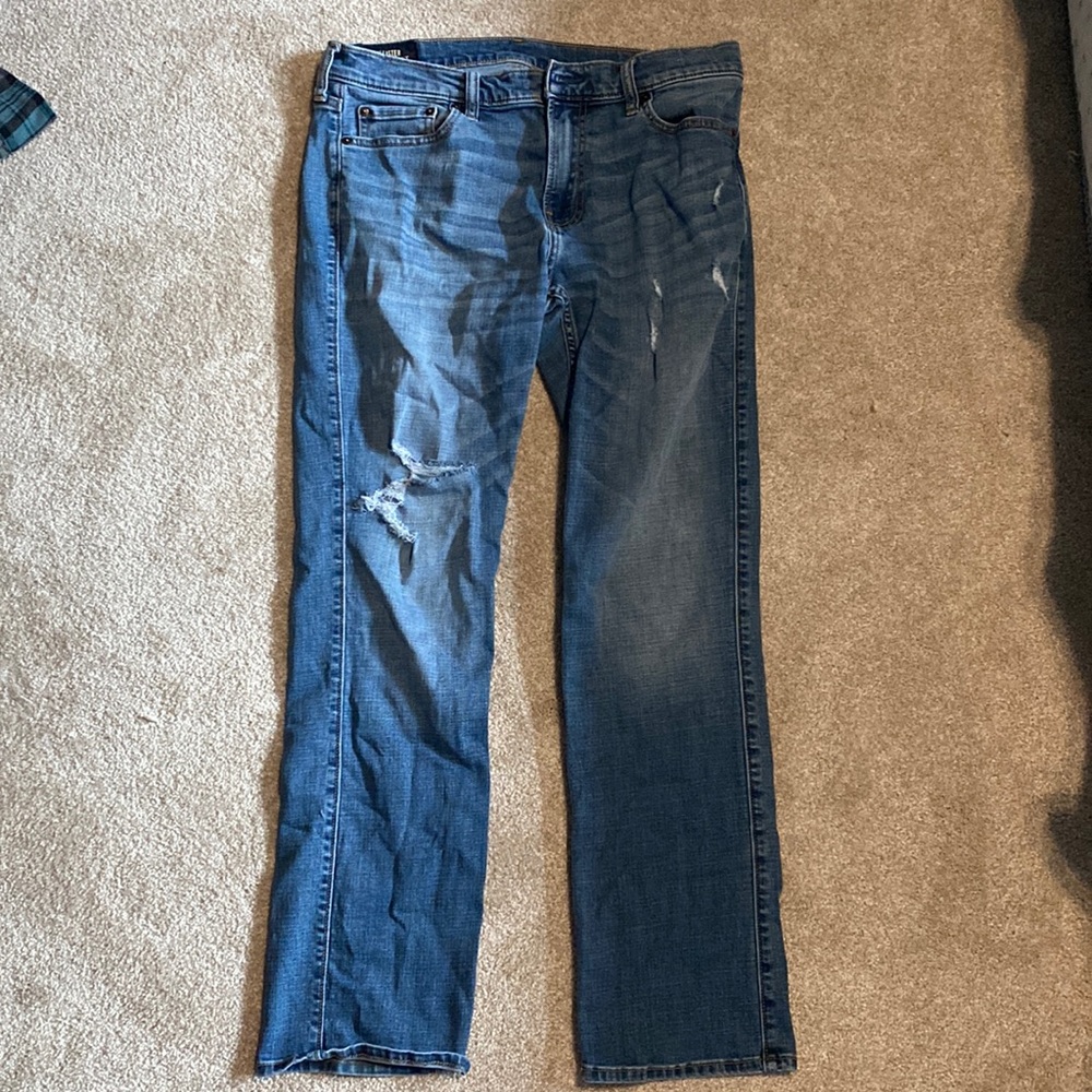 Hollister, pre ripped jeans